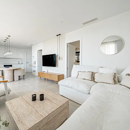 Daire Elegant Sea-view In El Higueron Fuengirola