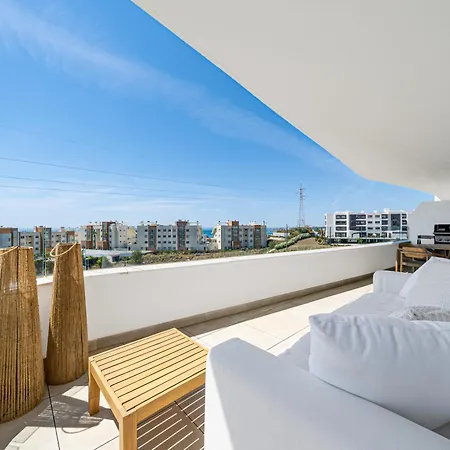 Elegant Sea-view In El Higueron